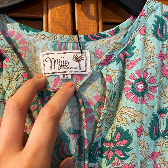 MILLE Thalia Top in Caribbean Floral. Size XS
#38 - Picture 4 of 10
